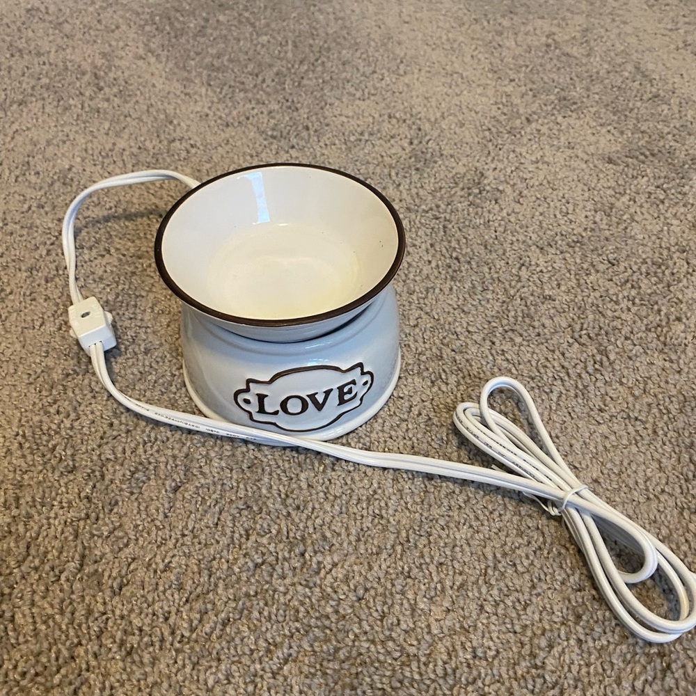 Scentsy warmer